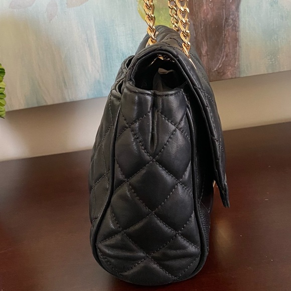 MICHAEL KORS HANNAH QUILTED🖤BLACK🖤LEATHER GOLD CHAIN SHOULDER/CROSSBODY🌟EUC🌟 - Picture 8 of 17